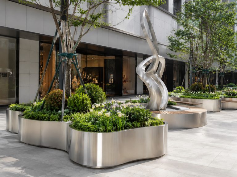 白玉县不锈钢景观雕塑与金属花箱